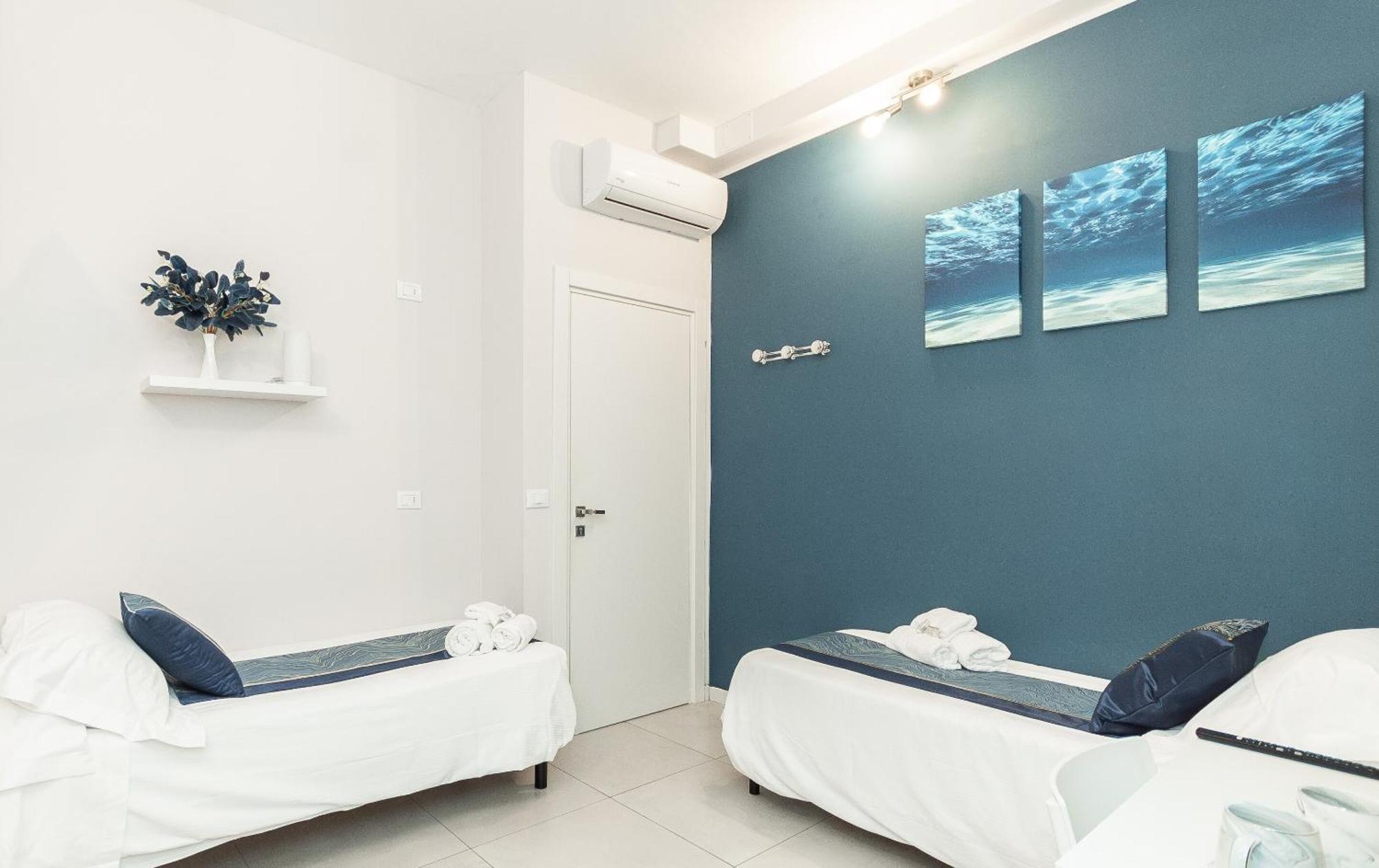 Vittorioveneto126 Bed and Breakfast La Spezia Rum bild